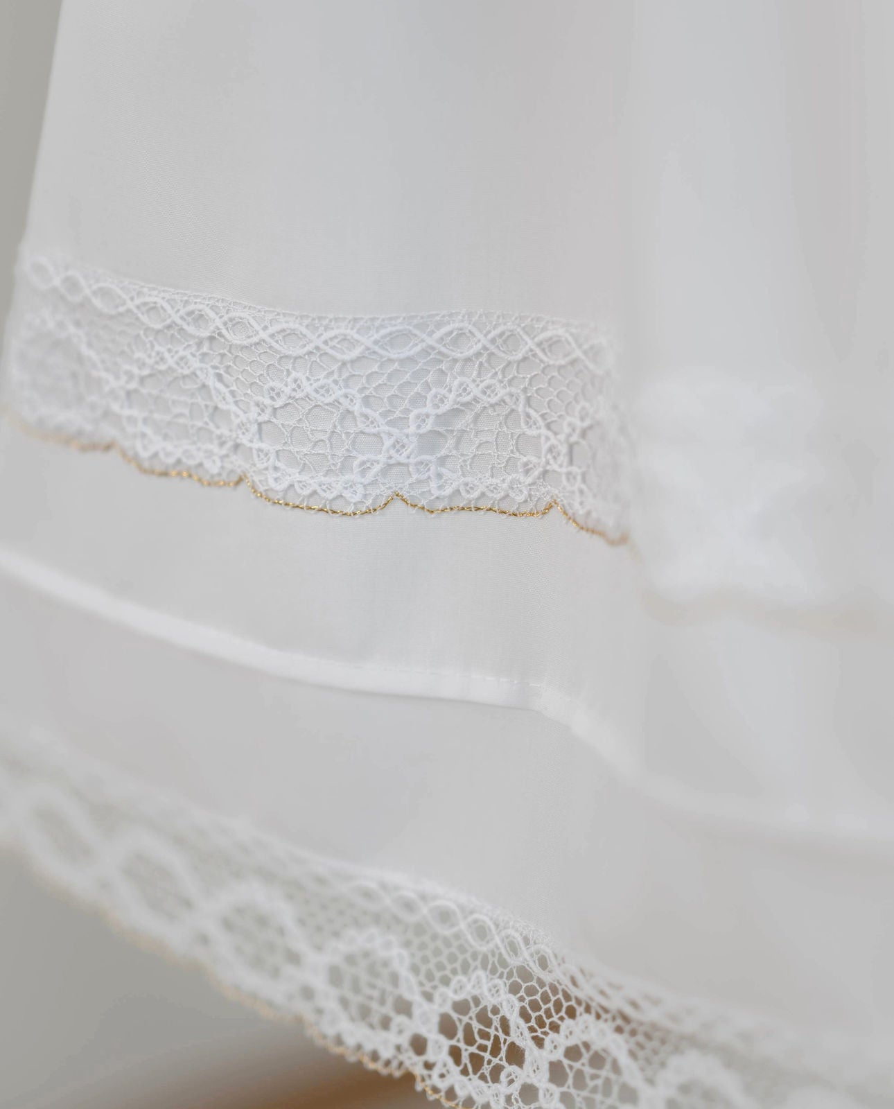 JONA Taufkleid mit Mütze, Baumwolle, Junge und Mädchen, mit Kreuz in gold oder silber