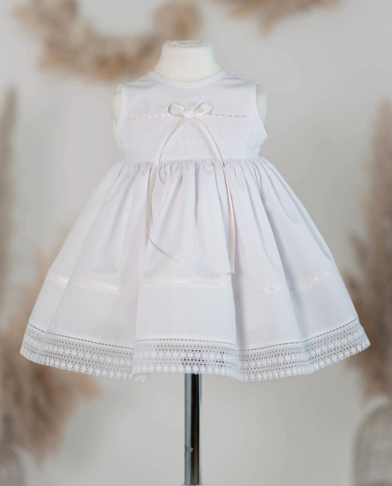 ELVIRA Taufkleid mit Mütze, Jacke, Schuhe für Mädchen, Baumwolle, Blumenmädchenkleid