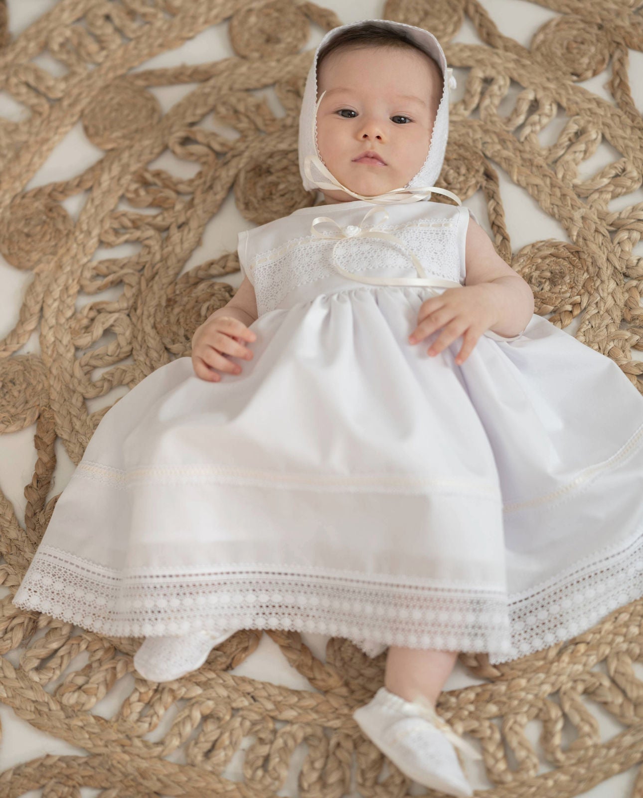 ELVIRA Taufkleid mit Mütze, Jacke, Schuhe für Mädchen, Baumwolle, Blumenmädchenkleid