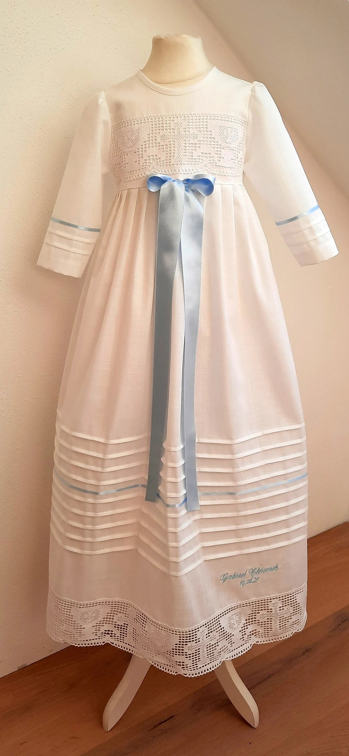 ALEXANDER Taufkleid mit Zubehör aus Halbleinen für Jungen und Mädchen, Familientaufkleid