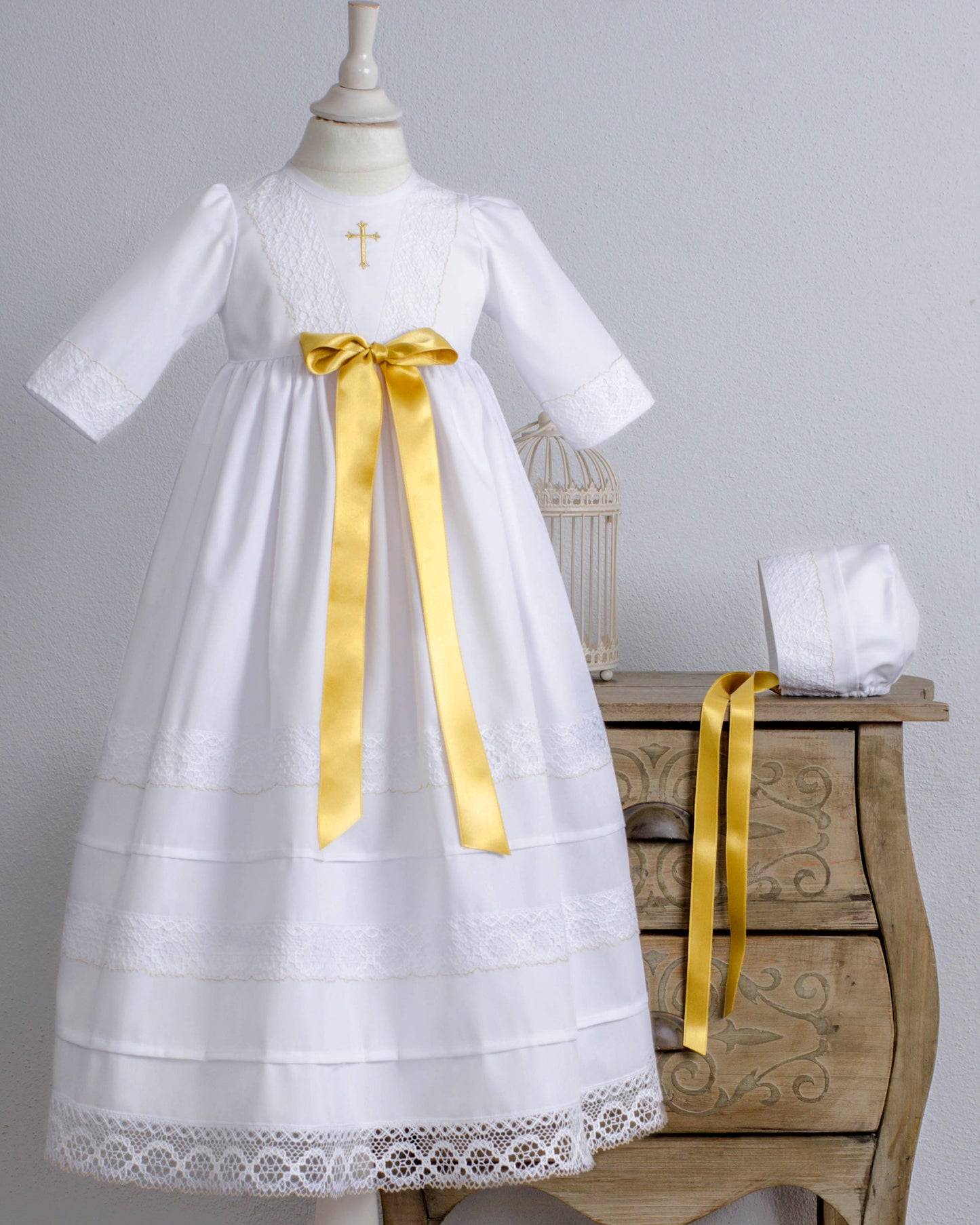 JONA Taufkleid mit Mütze, Baumwolle, Junge und Mädchen, mit Kreuz in gold oder silber