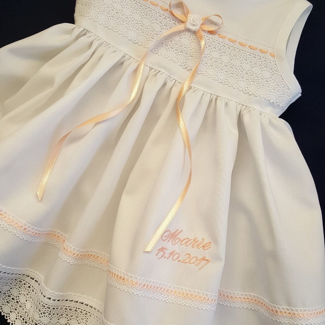ELVIRA Taufkleid mit Mütze, Jacke, Schuhe für Mädchen, Baumwolle, Blumenmädchenkleid