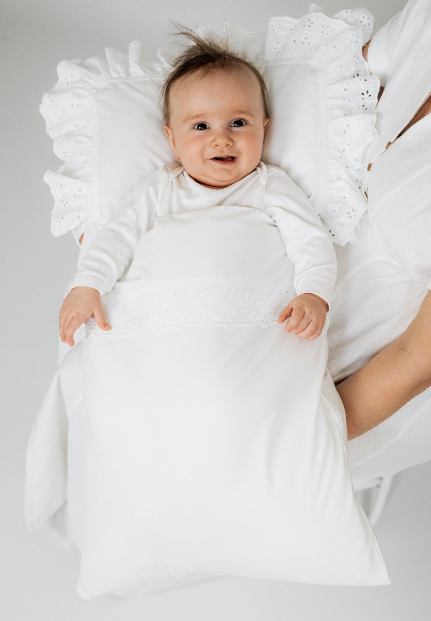 SEBASTIAN Taufkissen, Steckkissen Baby, Junge, Mädchen aus Baumwolle, Kinderwagenkissen