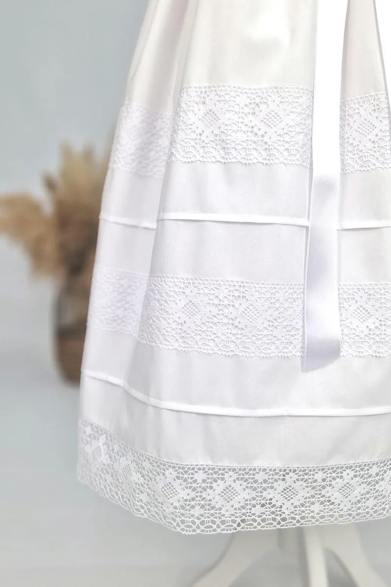 JONAS Taufkleid mit Mütze, Baumwolle, Junge und Mädchen, mit gestickten Kreuz