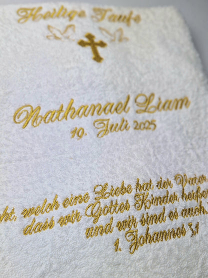 Tauftuch aus Frottee für orthodoxe Taufe bestickt mit Namen und Taufspruch, aramäische Taufe