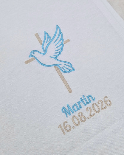 Taufschal EMILIO bestickt mit Kreuz und Taube, personalisiert mit Namen + Datum + Spruch