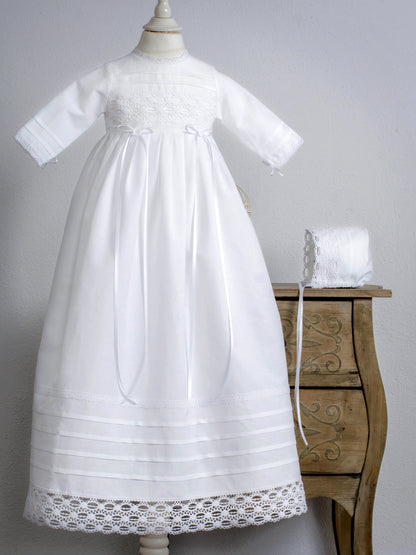 Handgefertigtes Taufkleid aus Leinen mit Baumwollspitze für Babys